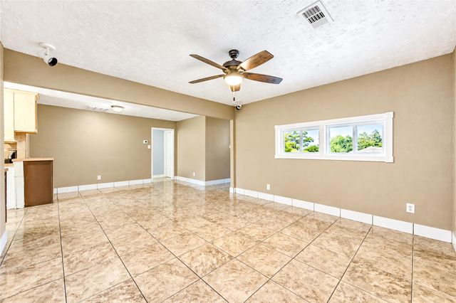 1009 Wisconsin Street, South Houston, TX 77587
