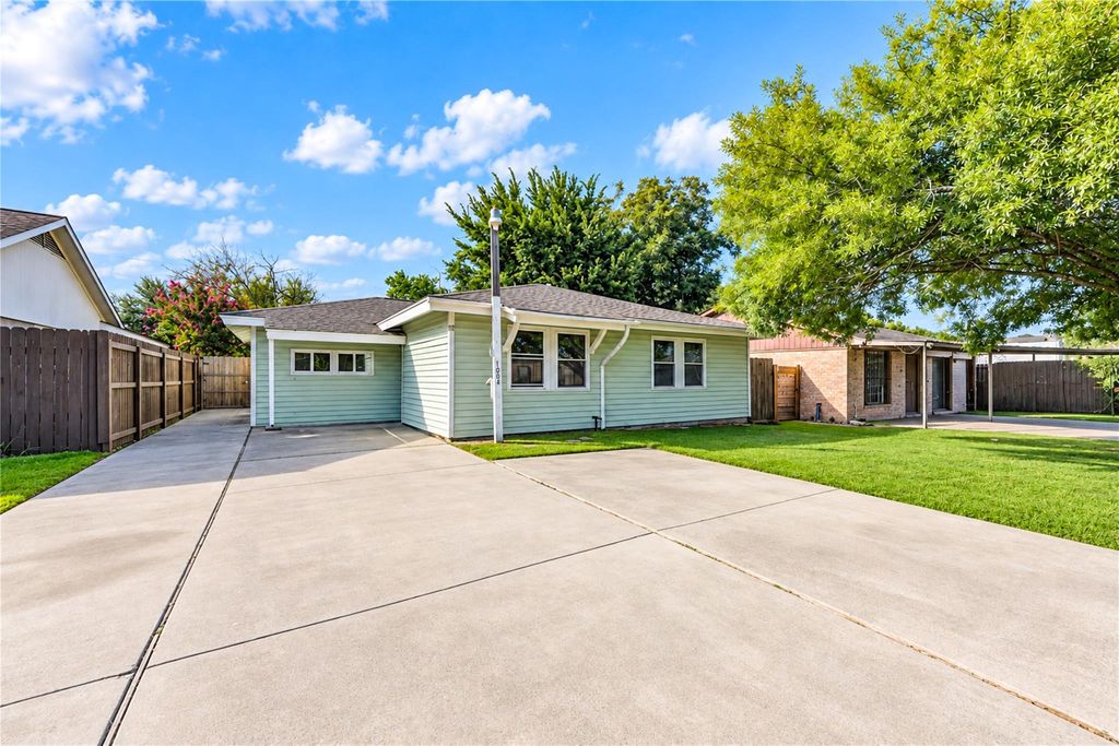1009 Wisconsin Street, South Houston, TX 77587