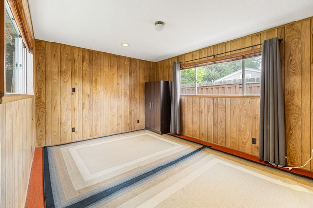 907 N Bollinger Street, Visalia, CA 93291