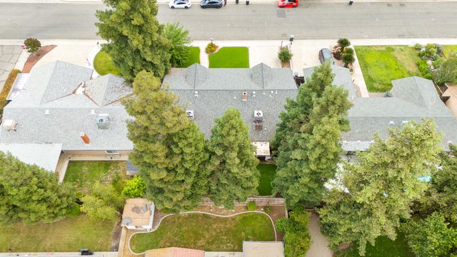 907 N Bollinger Street, Visalia, CA 93291