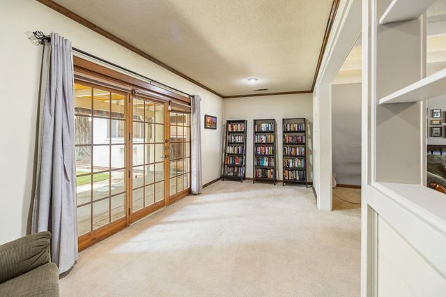 907 N Bollinger Street, Visalia, CA 93291