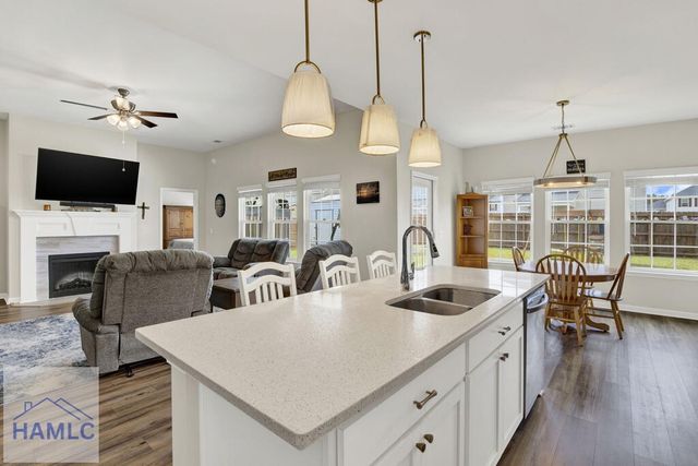 1104 Turpentine Trail, Hinesville, GA 31313