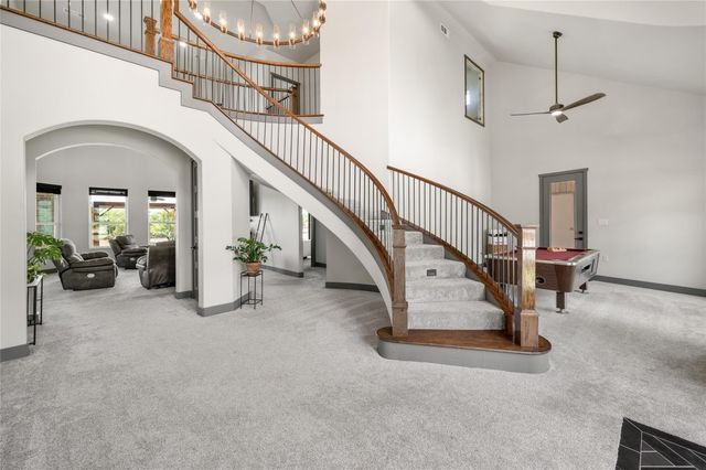 206 Elm Street, Highlands, TX 77562