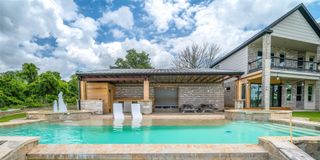 206 Elm Street, Highlands, TX 77562