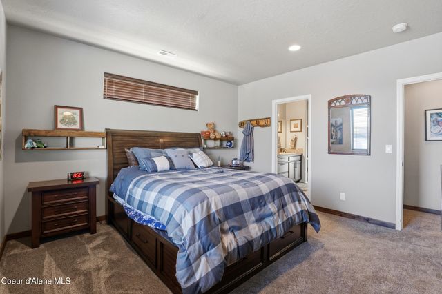 6319 W Harmony ST, Rathdrum, ID 83858