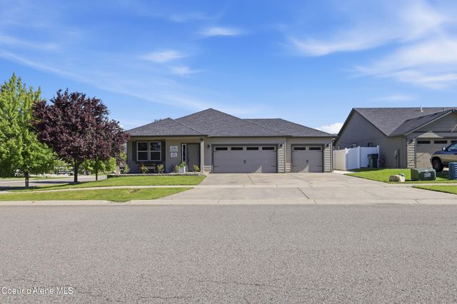 6319 W Harmony ST, Rathdrum, ID 83858
