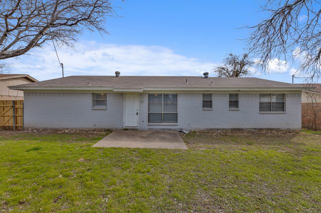 6609 Bernadine Drive, Watauga, TX 76148