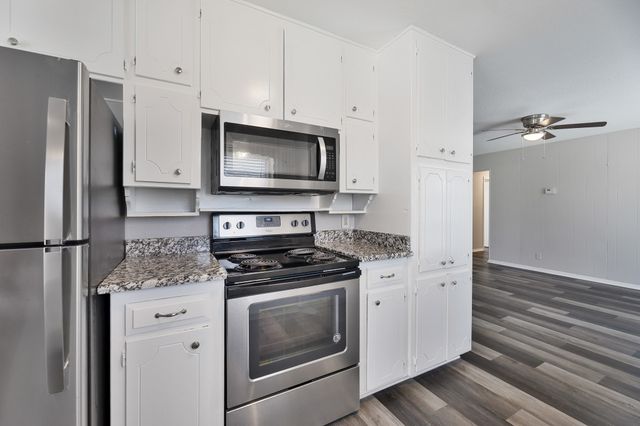 6609 Bernadine Drive, Watauga, TX 76148