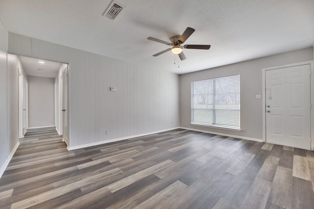 6609 Bernadine Drive, Watauga, TX 76148