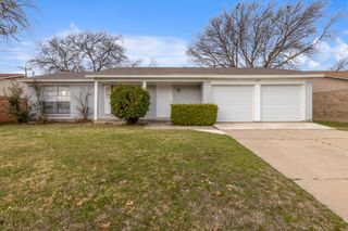 6609 Bernadine Drive, Watauga, TX 76148