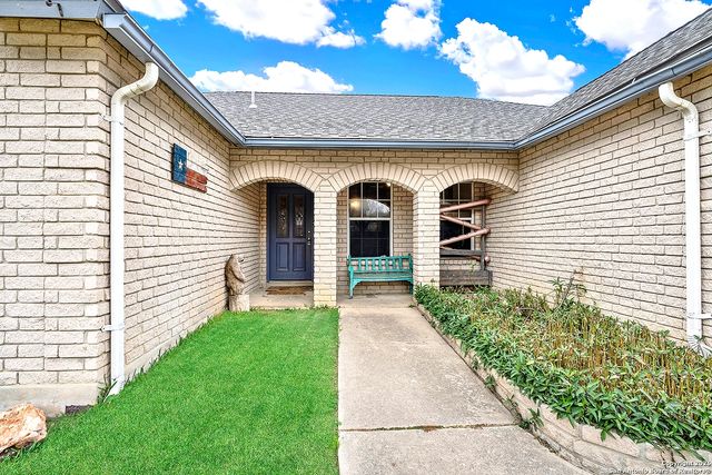 128 Springtree Grove, Cibolo, TX 78108