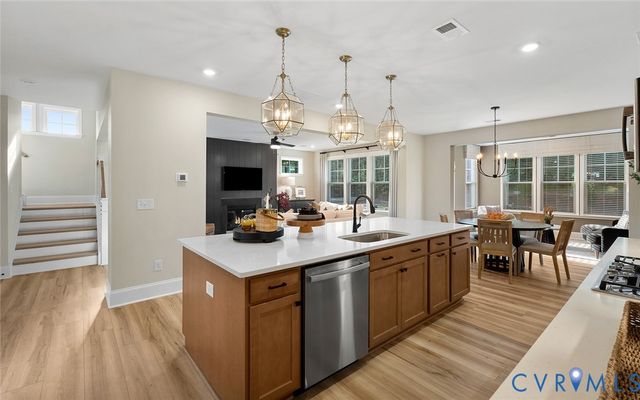 6807 Cove Creek Ter, Moseley, VA 23120