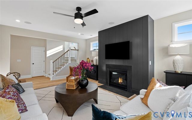6807 Cove Creek Ter, Moseley, VA 23120
