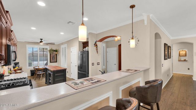 6988 S WILSON Drive, Chandler, AZ 85249