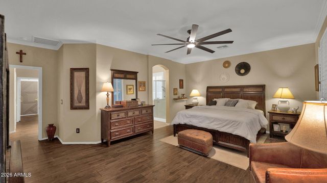 6988 S WILSON Drive, Chandler, AZ 85249