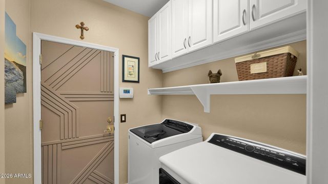 6988 S WILSON Drive, Chandler, AZ 85249