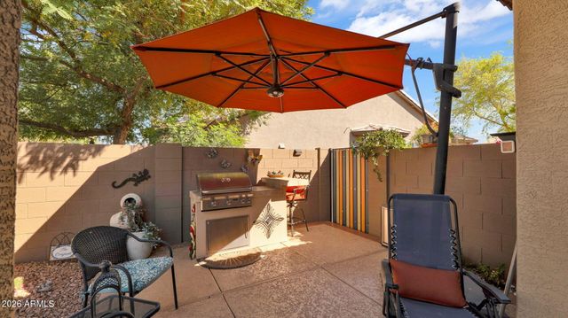 6988 S WILSON Drive, Chandler, AZ 85249