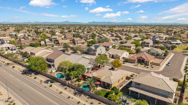 6988 S WILSON Drive, Chandler, AZ 85249