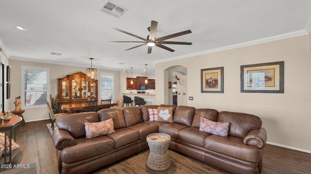 6988 S WILSON Drive, Chandler, AZ 85249