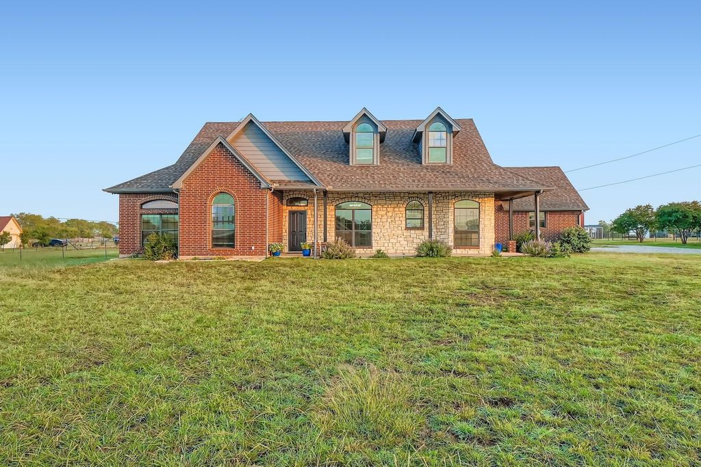 6025 Ge Horton Road, Justin, TX 76247