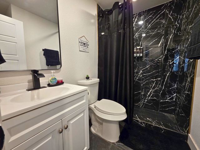 6044 Prothrow Street, Fort Worth, TX 76112