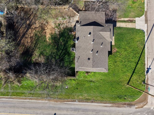 6044 Prothrow Street, Fort Worth, TX 76112