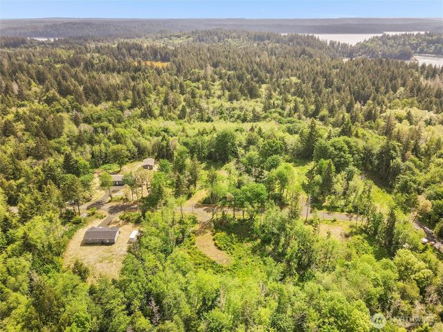 80 E Cascara Cove Lane, Shelton, WA 98584