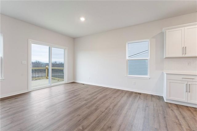 17812 Green Road, Gardner, KS 66030
