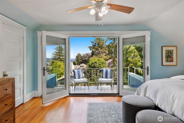 1516 34th Avenue, Seattle, WA 98122