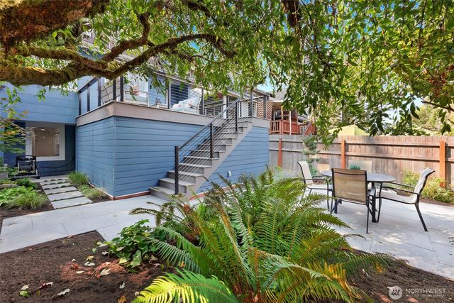 1516 34th Avenue, Seattle, WA 98122