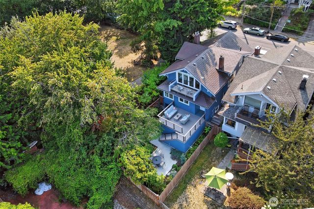1516 34th Avenue, Seattle, WA 98122