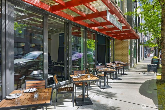 1516 34th Avenue, Seattle, WA 98122