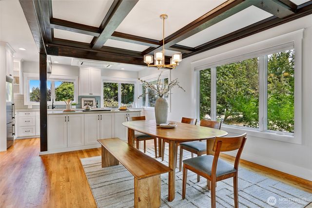 1516 34th Avenue, Seattle, WA 98122