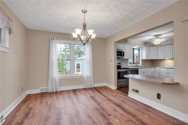 21 Waverly Avenue, Tonawanda, NY 14217