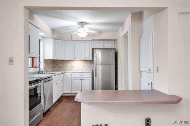 21 Waverly Avenue, Tonawanda, NY 14217