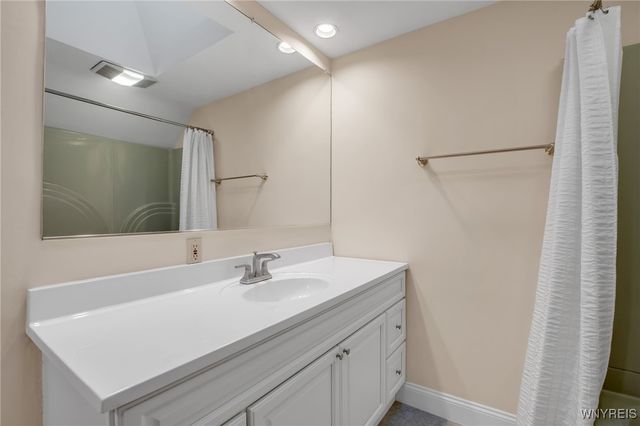 21 Waverly Avenue, Tonawanda, NY 14217