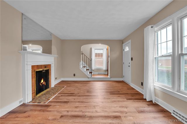 21 Waverly Avenue, Tonawanda, NY 14217