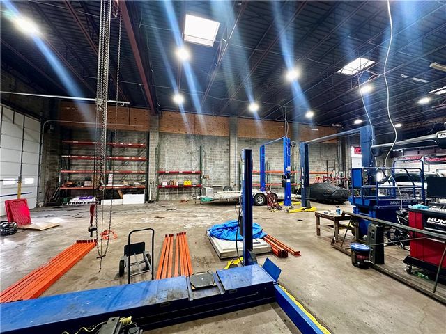 370 W Chestnut St, City Of Washington, PA 15301