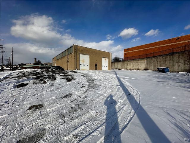 370 W Chestnut St, City Of Washington, PA 15301