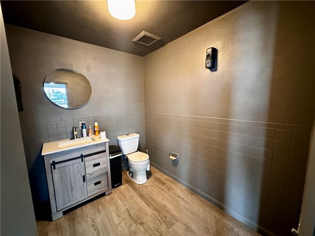 370 W Chestnut St, City Of Washington, PA 15301