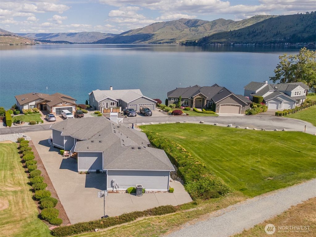 129 Chelan View Drive, Manson, WA 98831