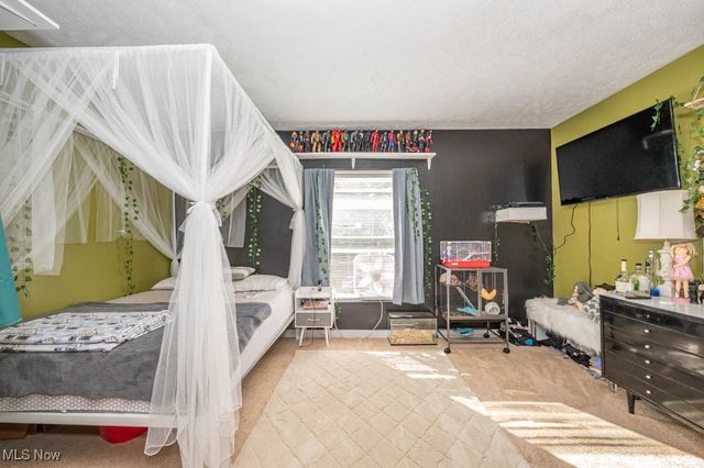 125 E Indiana Avenue, Sebring, OH 44672