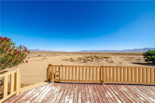 3190 E Pepper Tree Road, Kingman, AZ 86409