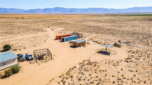 3190 E Pepper Tree Road, Kingman, AZ 86409