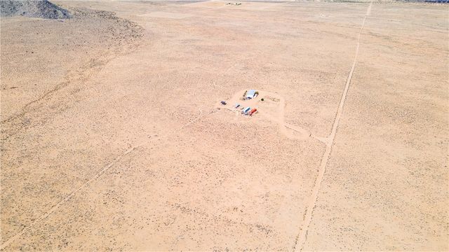 3190 E Pepper Tree Road, Kingman, AZ 86409