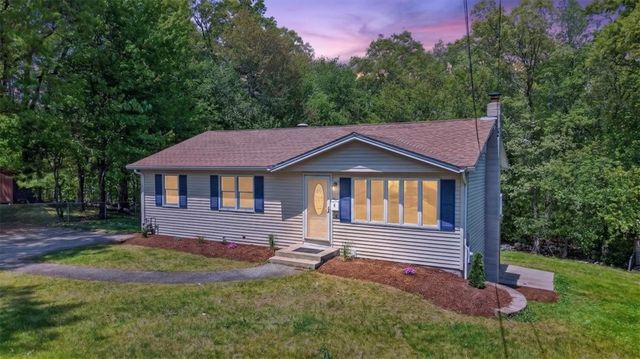 4 N Candy Court, Smithfield, RI 02917