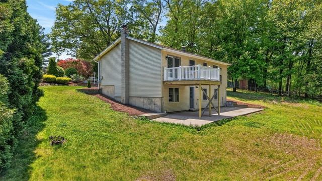 4 N Candy Court, Smithfield, RI 02917