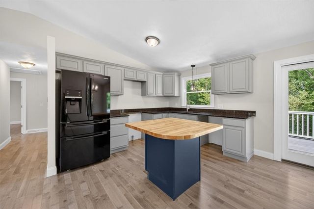 4 N Candy Court, Smithfield, RI 02917