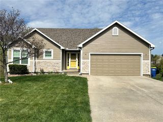1224 Greenbrier Drive, Eudora, KS 66025