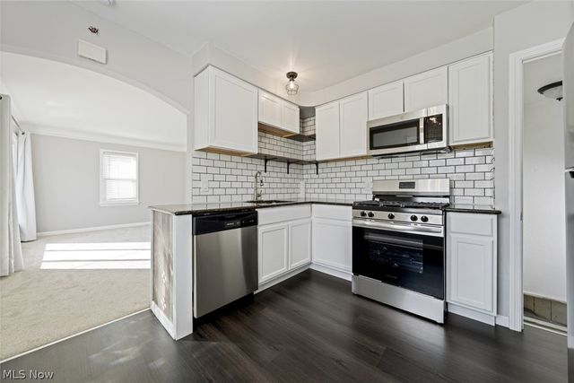 1206 Lander Road, Mayfield Heights, OH 44124